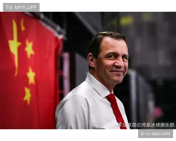 卡里姆·本泽马续约状态稳定,誓言与球队共同奋战新赛季 卡里姆·本泽马续约状态稳定,誓言与球队共同奋战新赛季