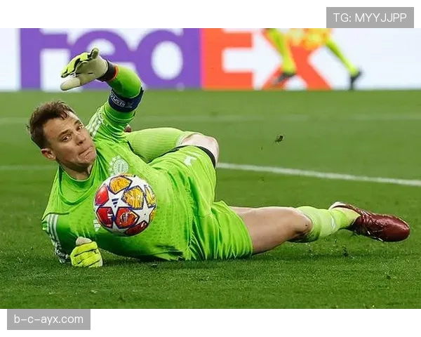 诺伊尔单场多次神扑高光解析